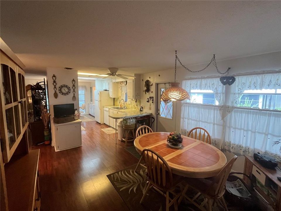 En Venta: $175,000 (2 camas, 2 baños, 1200 Pies cuadrados)