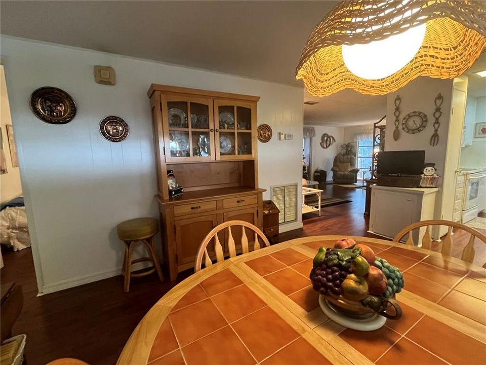 En Venta: $175,000 (2 camas, 2 baños, 1200 Pies cuadrados)