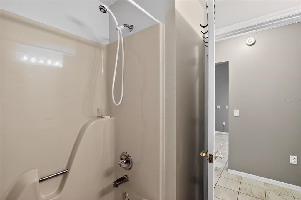 En Venta: $257,000 (3 camas, 2 baños, 1855 Pies cuadrados)