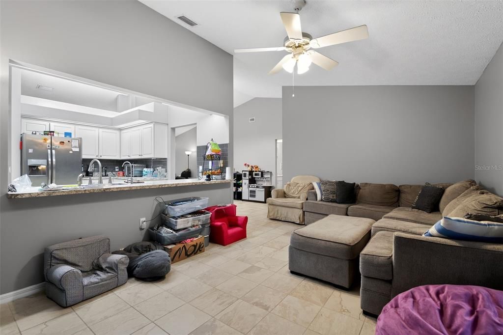 En Venta: $257,000 (3 camas, 2 baños, 1855 Pies cuadrados)