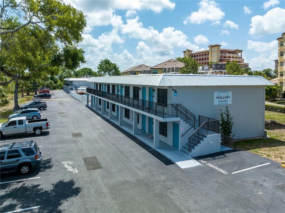 For Rent: $1,375 (1 beds, 1 baths, 565 Square Feet)