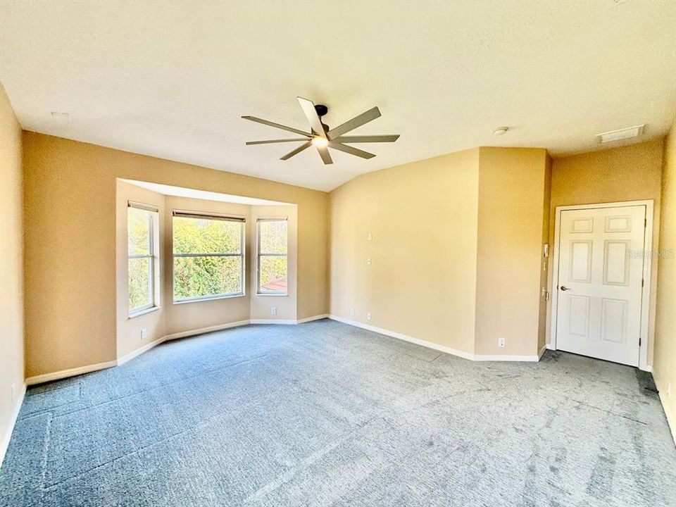 En Renta: $3,250 (4 camas, 2 baños, 3221 Pies cuadrados)