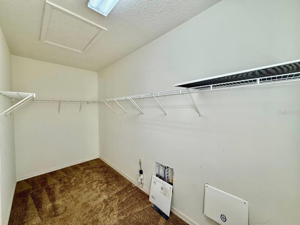 En Renta: $3,250 (4 camas, 2 baños, 3221 Pies cuadrados)