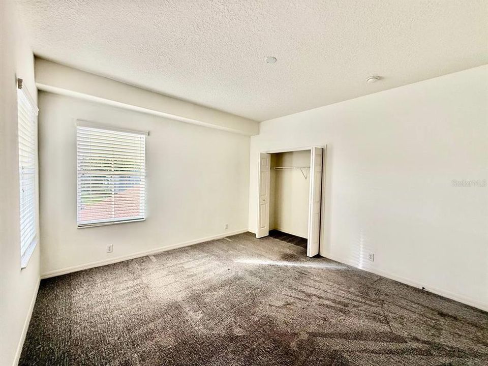 En Renta: $3,250 (4 camas, 2 baños, 3221 Pies cuadrados)