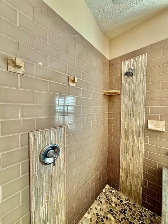 En Renta: $3,250 (4 camas, 2 baños, 3221 Pies cuadrados)