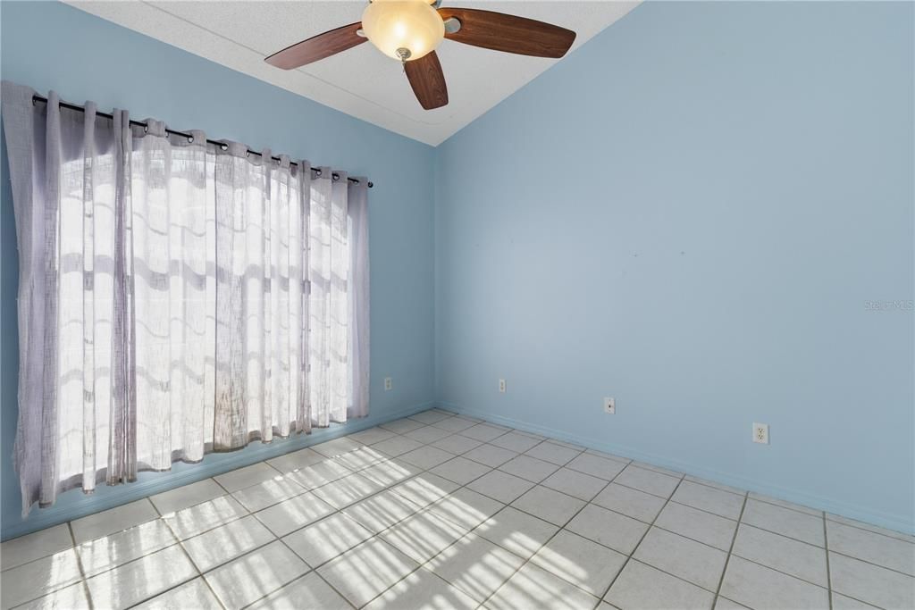 待售: $425,000 (3 贝兹, 2 浴室, 2002 平方英尺)