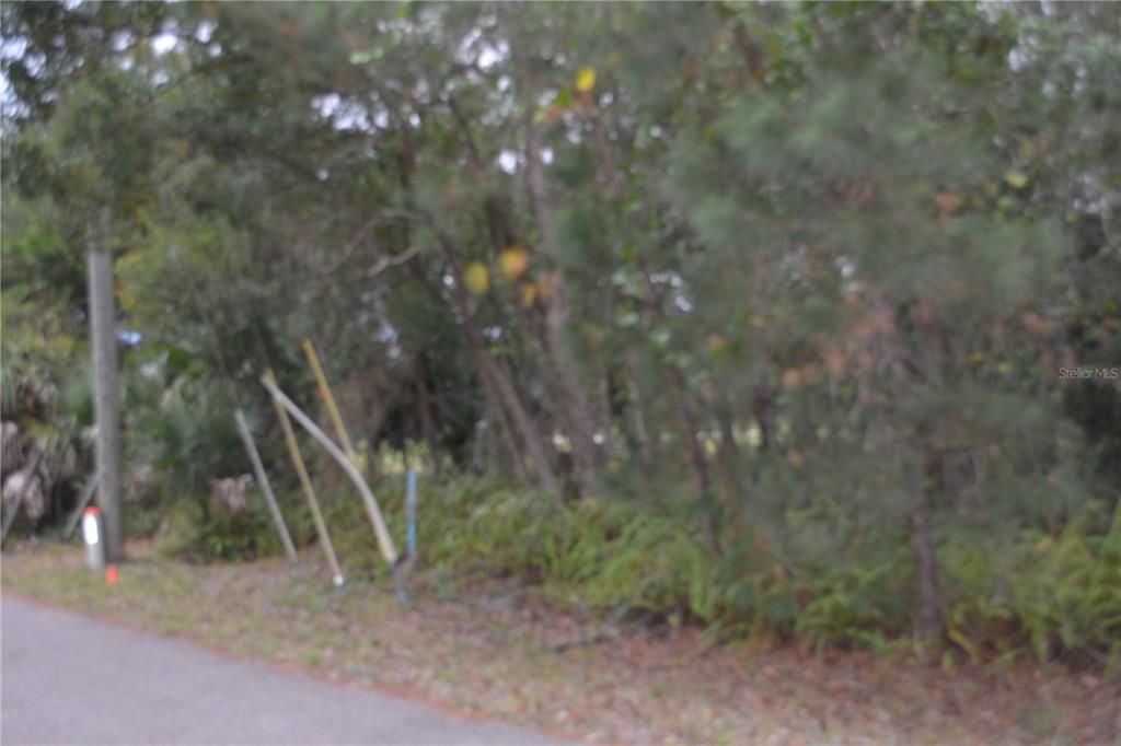 En Venta: $225,000 (1.92 acres)