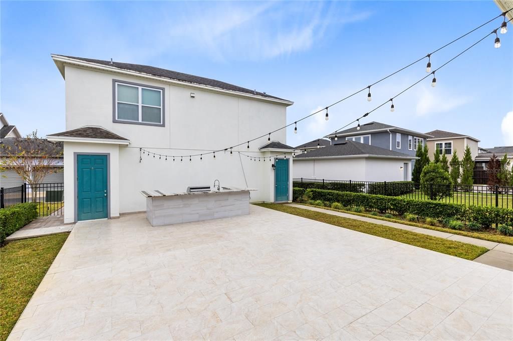 出租: $3,850 (4 贝兹, 3 浴室, 2054 平方英尺)