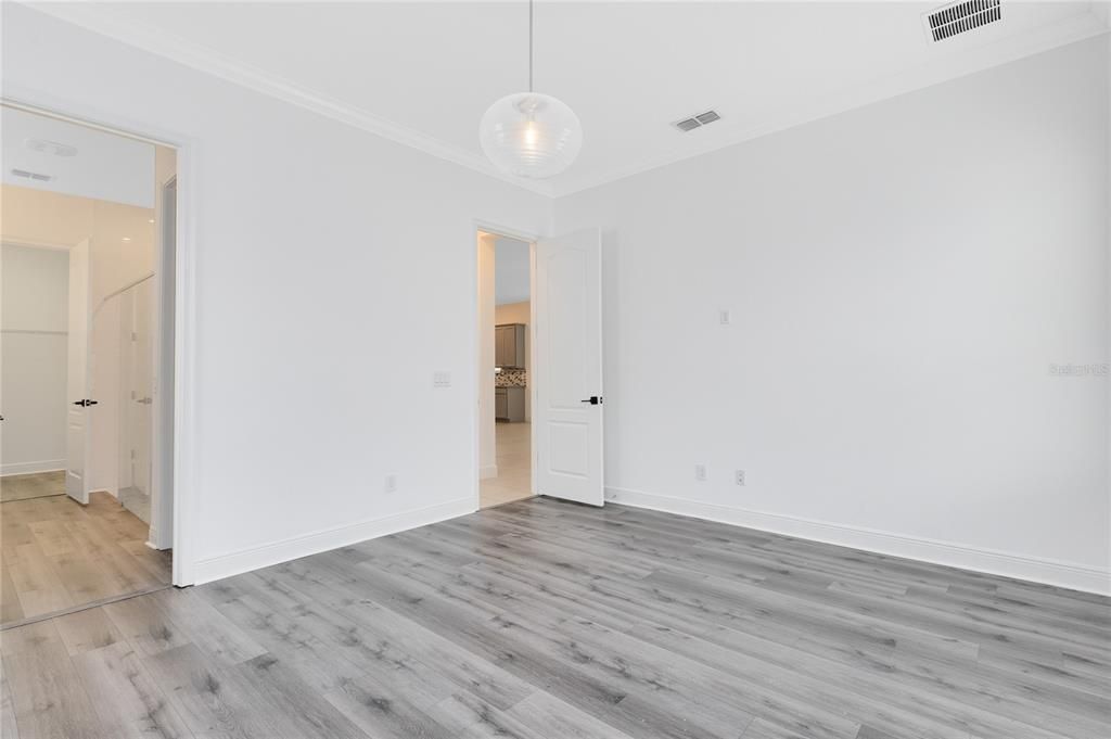 出租: $3,850 (4 贝兹, 3 浴室, 2054 平方英尺)