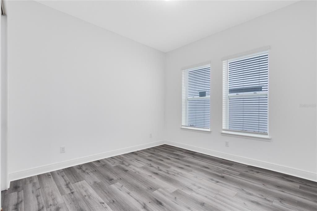 出租: $3,850 (4 贝兹, 3 浴室, 2054 平方英尺)