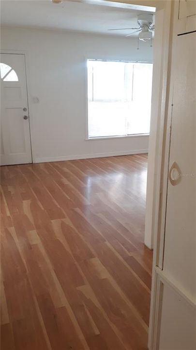 В аренду: $2,195 (3 спален, 2 ванн, 1025 Квадратных фут)