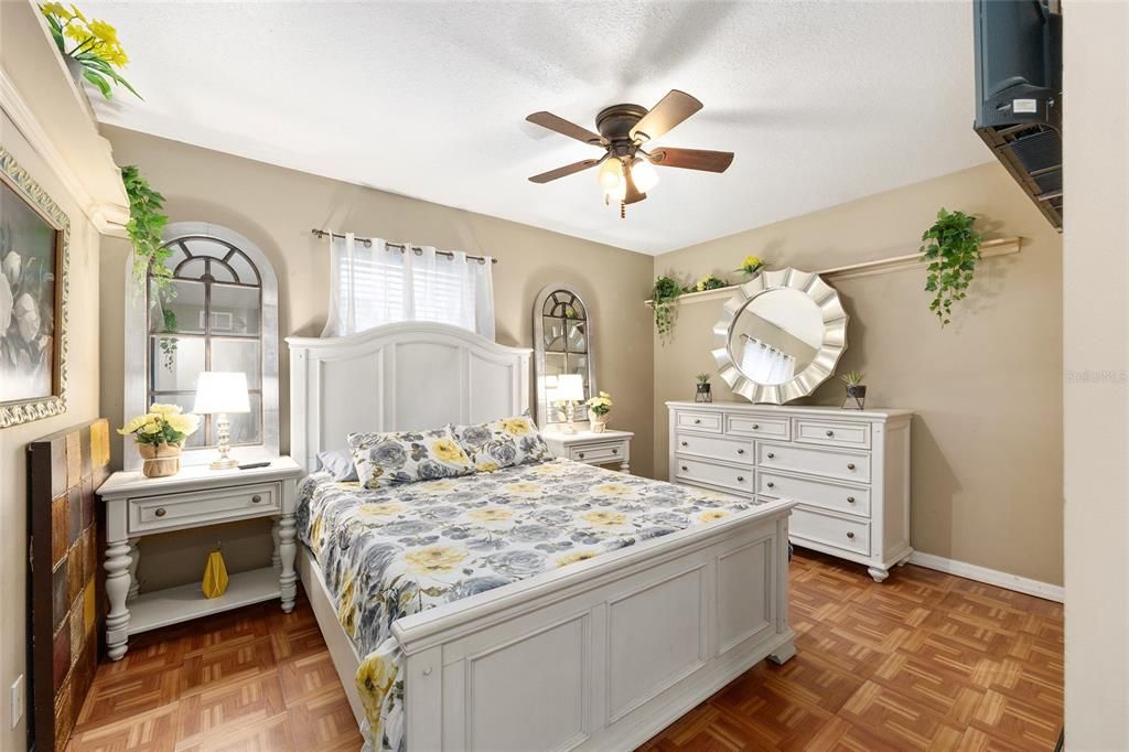 En Venta: $234,900 (3 camas, 2 baños, 1346 Pies cuadrados)