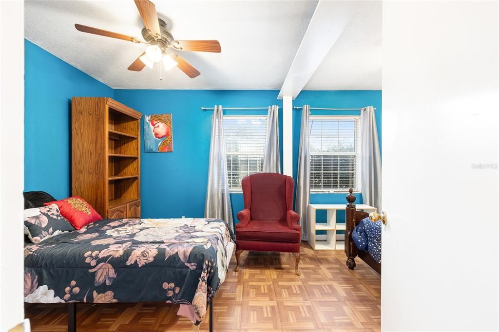 En Venta: $234,900 (3 camas, 2 baños, 1346 Pies cuadrados)