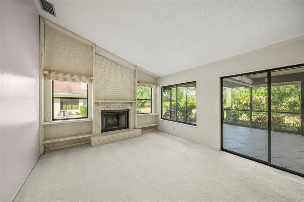 For Sale: $245,000 (3 beds, 2 baths, 1650 Square Feet)