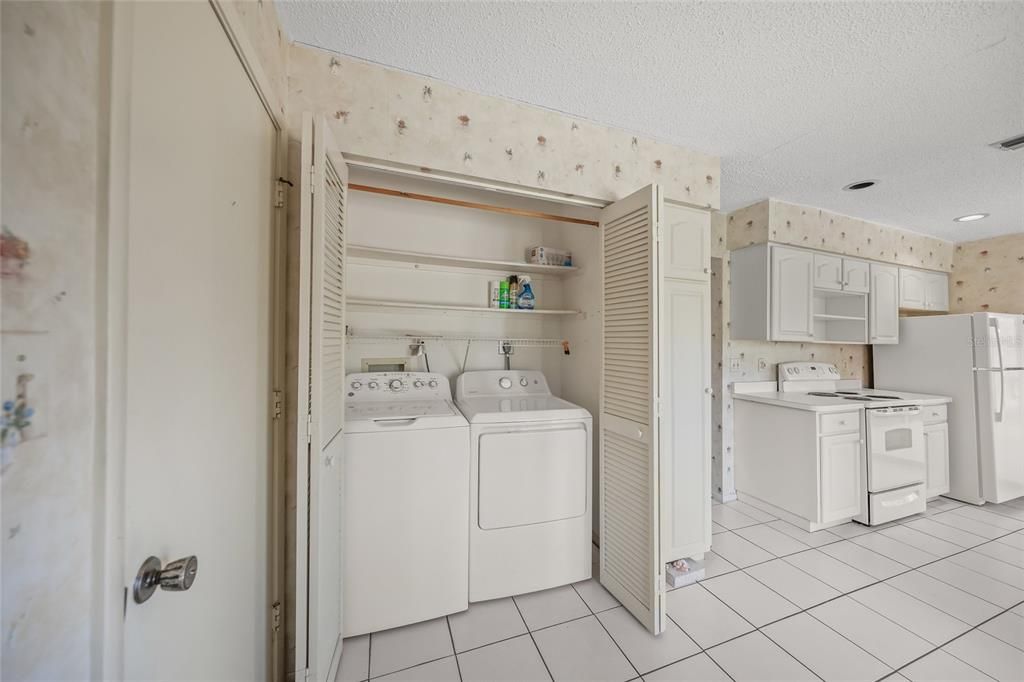 For Sale: $245,000 (3 beds, 2 baths, 1650 Square Feet)