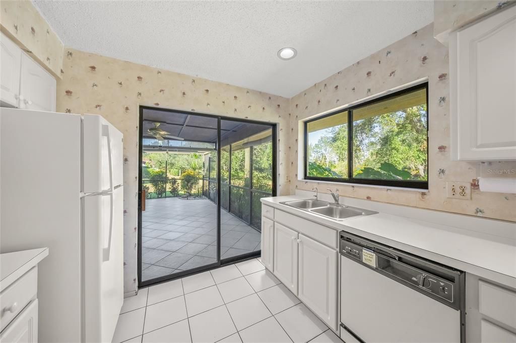 For Sale: $245,000 (3 beds, 2 baths, 1650 Square Feet)