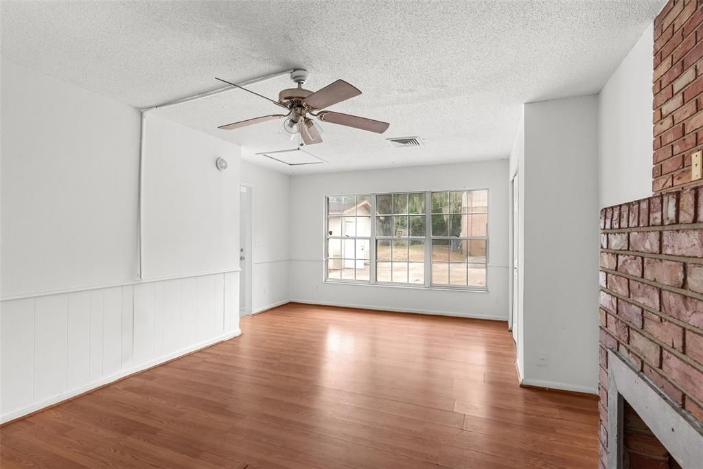 For Sale: $629,000 (11 beds, 0 baths, 4465 Square Feet)