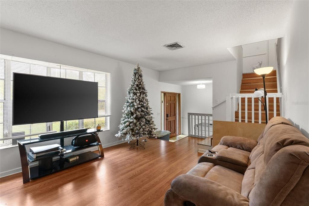 For Sale: $629,000 (11 beds, 0 baths, 4465 Square Feet)