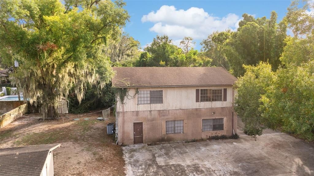 For Sale: $629,000 (11 beds, 0 baths, 4465 Square Feet)