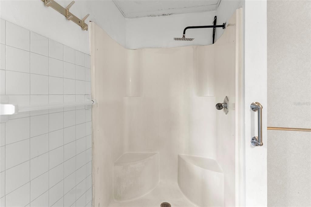 For Sale: $629,000 (11 beds, 0 baths, 4465 Square Feet)