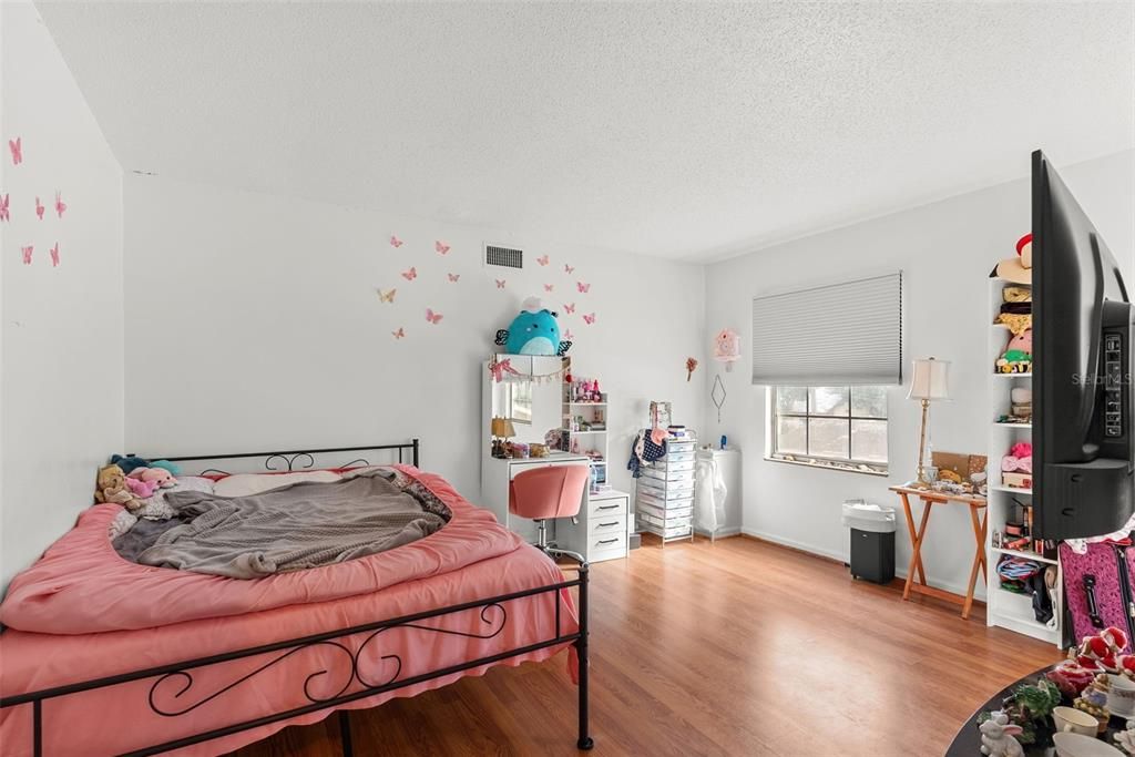 For Sale: $629,000 (11 beds, 0 baths, 4465 Square Feet)