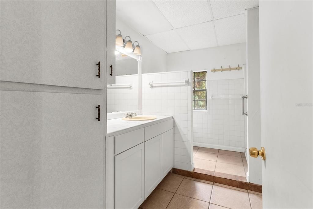 For Sale: $629,000 (11 beds, 0 baths, 4465 Square Feet)