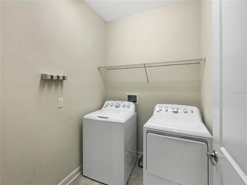 На продажу: $475,000 (4 спален, 3 ванн, 2287 Квадратных фут)