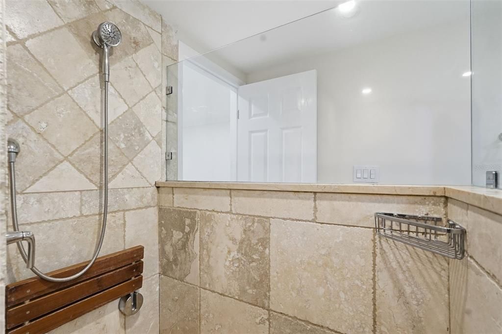 На продажу: $550,000 (3 спален, 2 ванн, 1660 Квадратных фут)