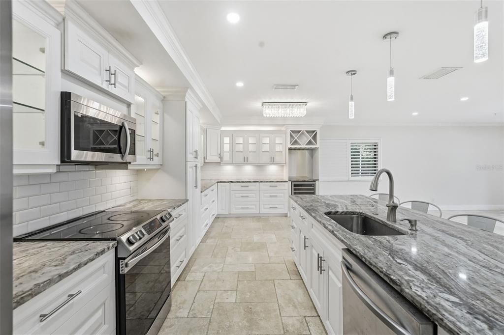 На продажу: $550,000 (3 спален, 2 ванн, 1660 Квадратных фут)