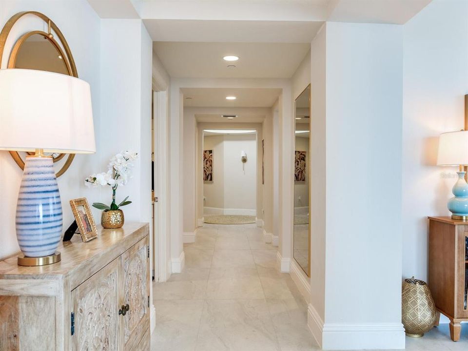 出租: $13,500 (3 贝兹, 3 浴室, 3166 平方英尺)