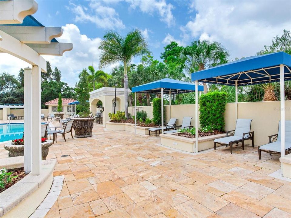 出租: $13,500 (3 贝兹, 3 浴室, 3166 平方英尺)