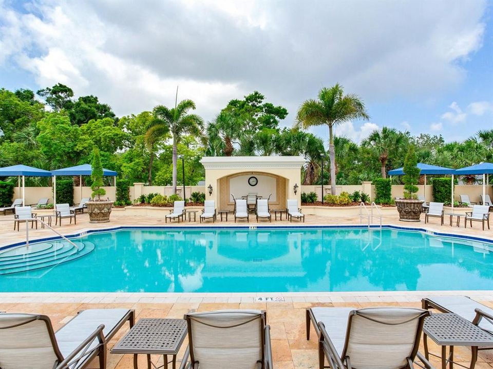 出租: $13,500 (3 贝兹, 3 浴室, 3166 平方英尺)