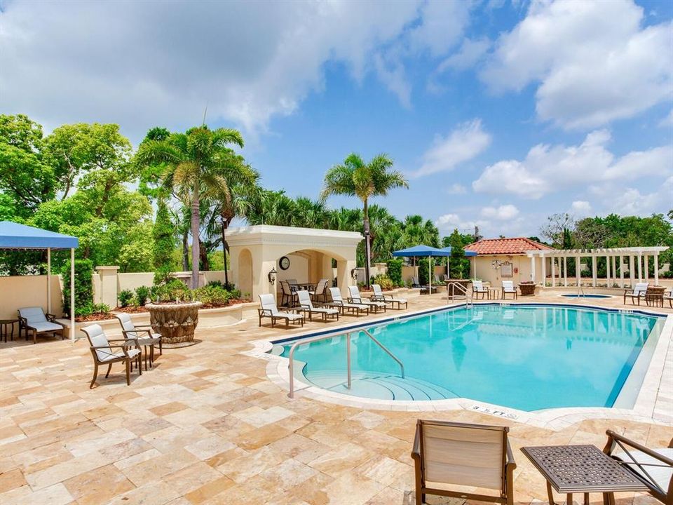 出租: $13,500 (3 贝兹, 3 浴室, 3166 平方英尺)