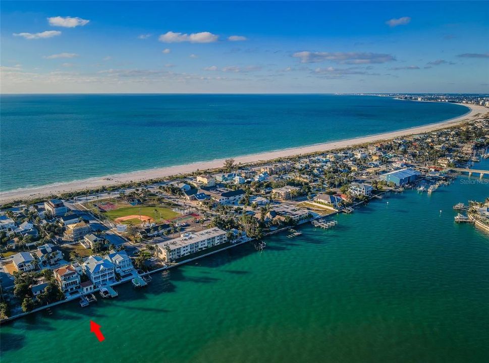 For Sale: $5,850,000 (5 beds, 5 baths, 4213 Square Feet)