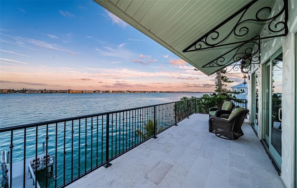 For Sale: $5,850,000 (5 beds, 5 baths, 4213 Square Feet)