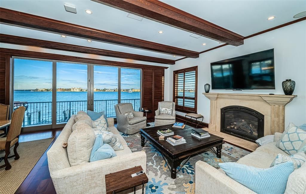 For Sale: $5,850,000 (5 beds, 5 baths, 4213 Square Feet)