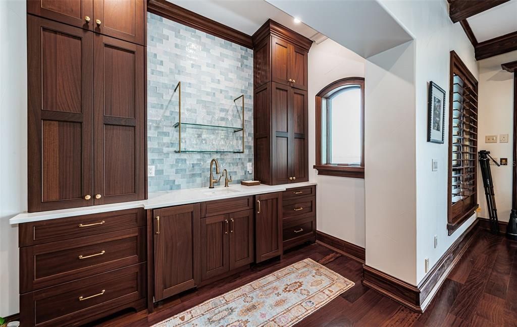 For Sale: $5,850,000 (5 beds, 5 baths, 4213 Square Feet)