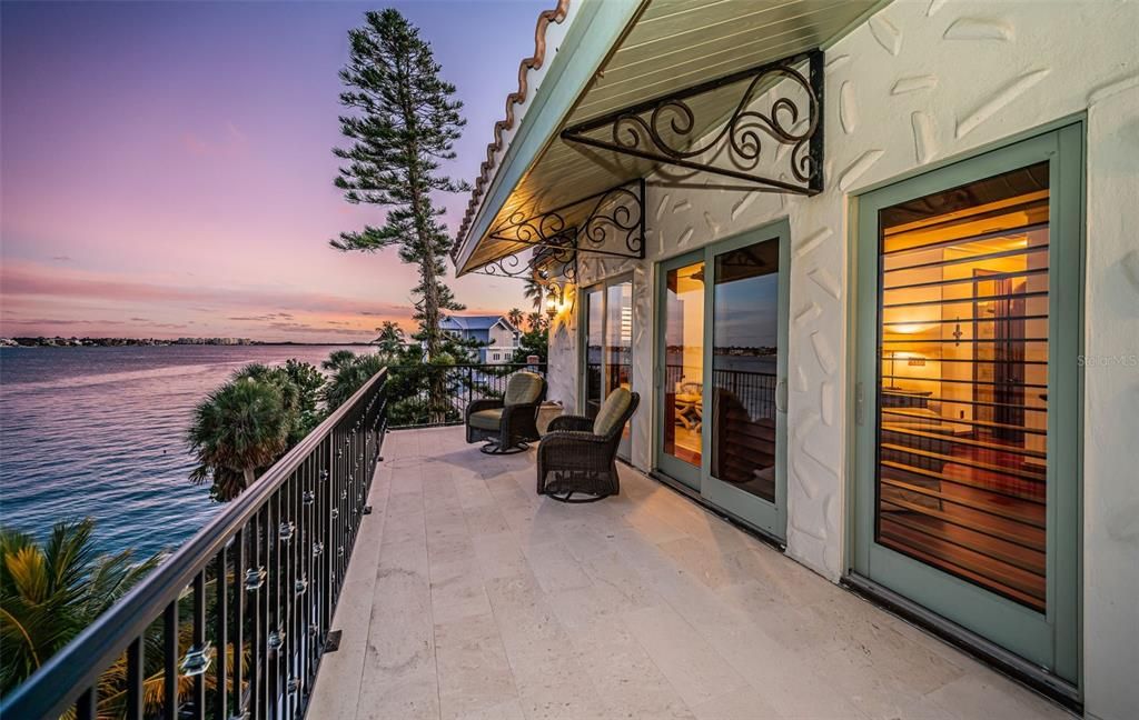 For Sale: $5,850,000 (5 beds, 5 baths, 4213 Square Feet)