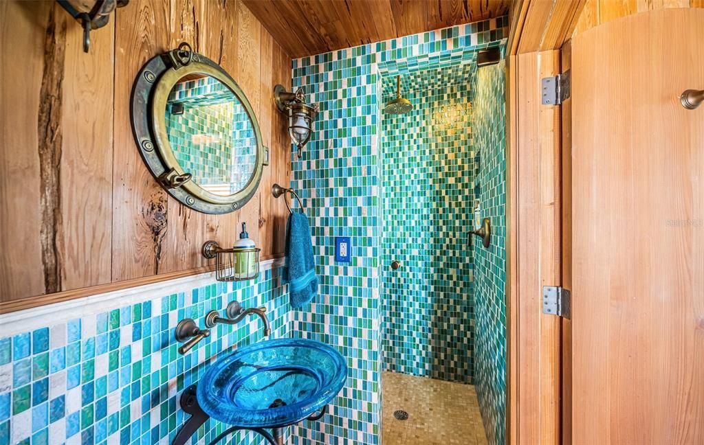 For Sale: $5,850,000 (5 beds, 5 baths, 4213 Square Feet)