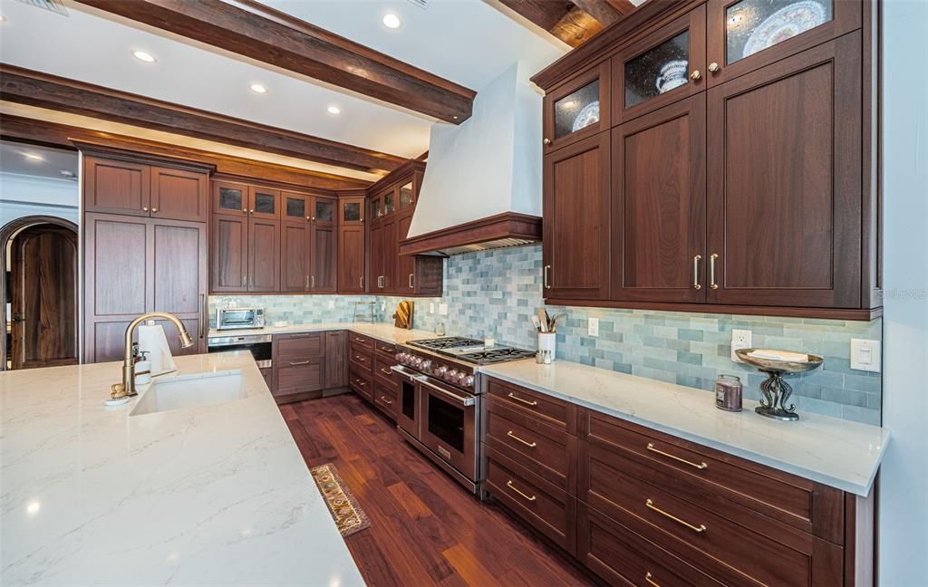 For Sale: $5,850,000 (5 beds, 5 baths, 4213 Square Feet)