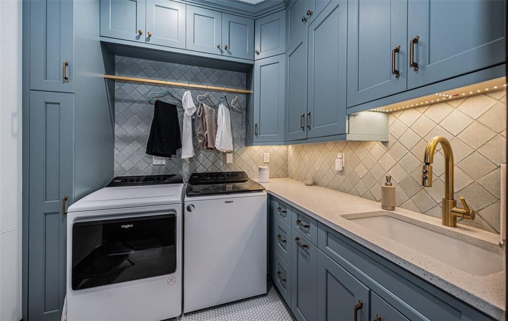 For Sale: $5,850,000 (5 beds, 5 baths, 4213 Square Feet)