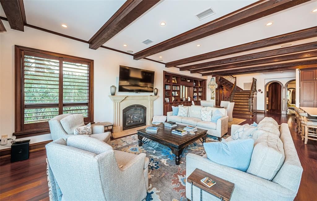 For Sale: $5,850,000 (5 beds, 5 baths, 4213 Square Feet)