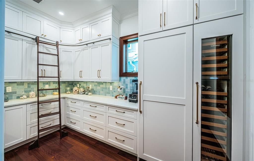 For Sale: $5,850,000 (5 beds, 5 baths, 4213 Square Feet)