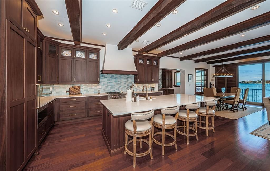 For Sale: $5,850,000 (5 beds, 5 baths, 4213 Square Feet)