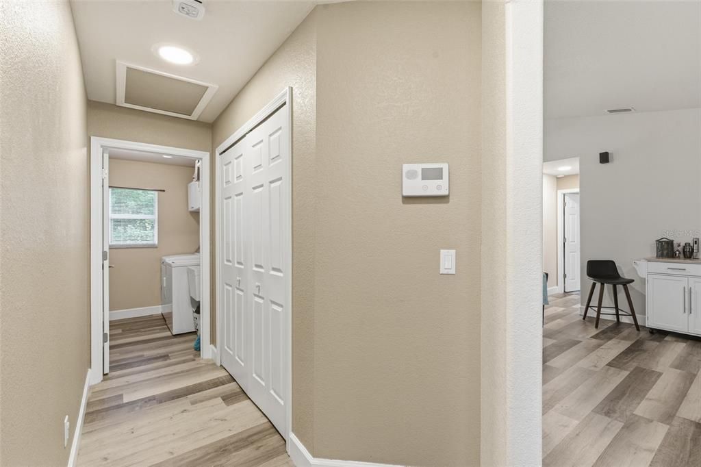 На продажу: $315,000 (3 спален, 2 ванн, 1728 Квадратных фут)