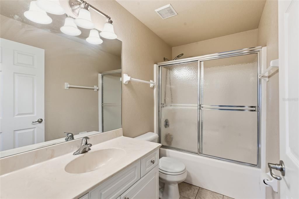 На продажу: $315,000 (3 спален, 2 ванн, 1728 Квадратных фут)