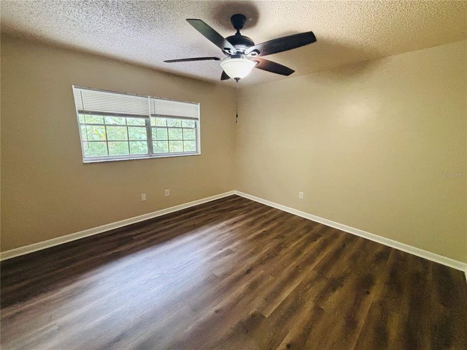 For Rent: $1,295 (2 beds, 1 baths, 1020 Square Feet)