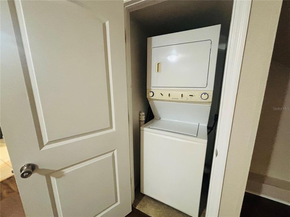 For Rent: $1,295 (2 beds, 1 baths, 1020 Square Feet)