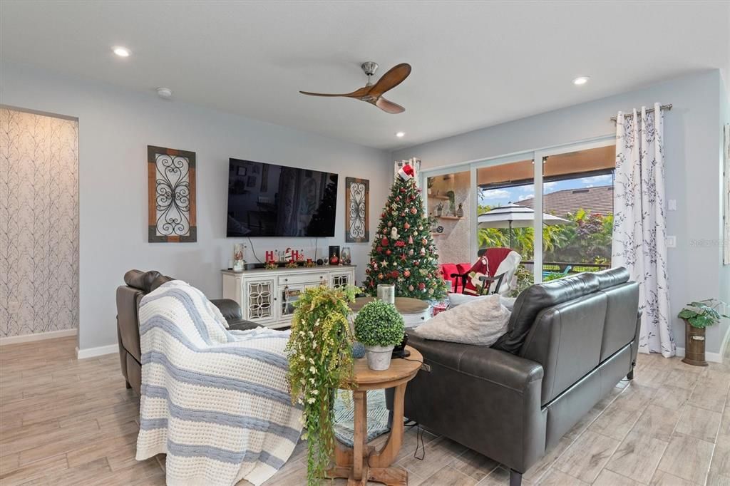 На продажу: $510,000 (3 спален, 2 ванн, 1839 Квадратных фут)