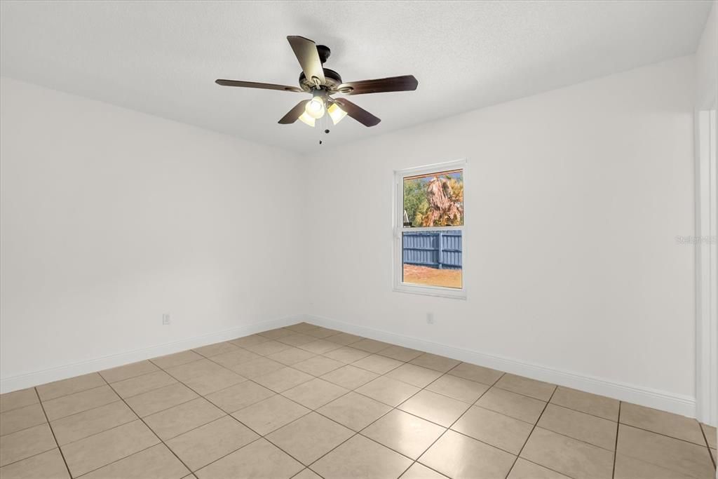 En Venta: $349,900 (3 camas, 2 baños, 1296 Pies cuadrados)